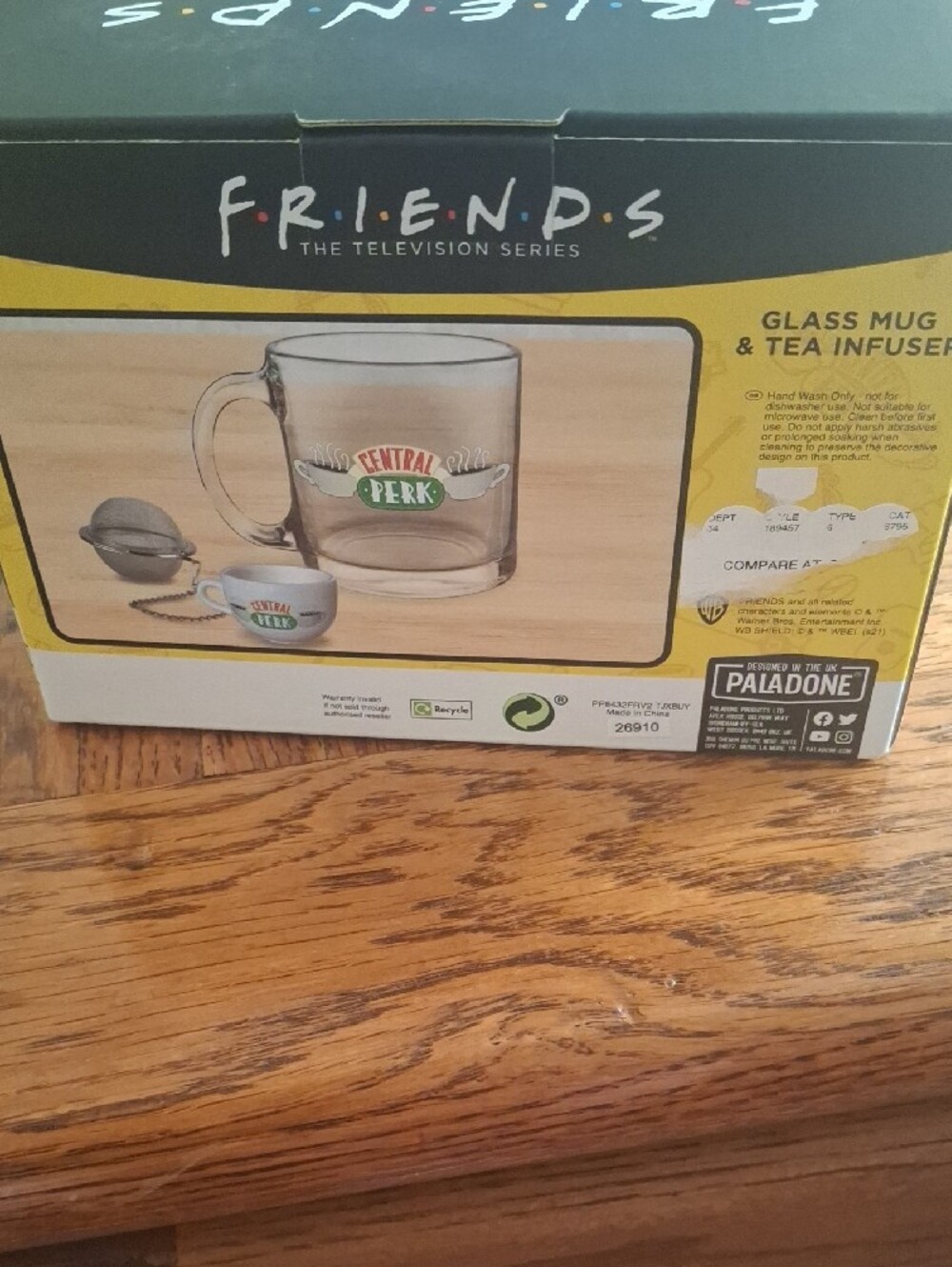 FRIENDS Central Perk Glass Mug & Tea Infuser - Green/Red/White - Picture 3 of 4